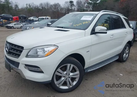 2012 Mercedes-Benz Ml 350 Bluetec 4Matic z USA, uszkodzony, nr VIN 4JGDA2EB7CA052711